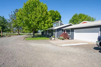 5900 Peace Lane, Central Point, OR 97502 - Photo 18
