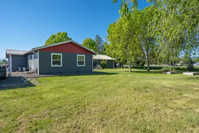5900 Peace Lane, Central Point, OR 97502 - Photo 48