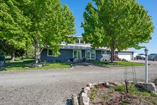 5900 Peace Ln, Central Point, OR 97502 - Photo 16
