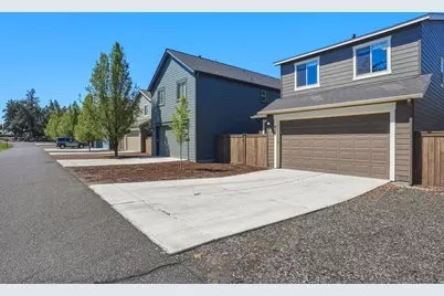 3410 SW 28th Street, Redmond, OR 97756 - Photo 22