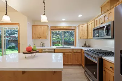 60825 Grand Targhee Drive, Bend, OR 97702 - Photo 10