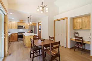 60825 Grand Targhee Dr, Bend, OR 97702 - Photo 8