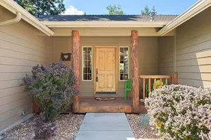 60825 Grand Targhee Dr, Bend, OR 97702 - Photo 2