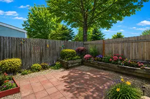 4624 S Pacific Hwy, Phoenix, OR 97535 - Photo 2