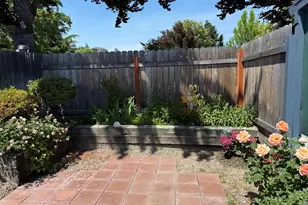 4624 S Pacific Hwy, Phoenix, OR 97535 - Photo 20
