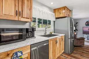 14198 SW Nine Peaks Pl, Terrebonne, OR 97760 - Photo 16