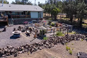 14198 SW Nine Peaks Pl, Terrebonne, OR 97760 - Photo 32