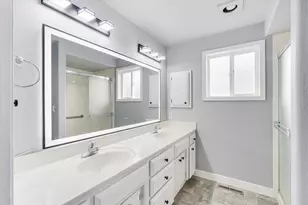 959 Westrop Dr, Central Point, OR 97502 - Photo 18