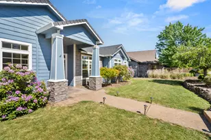 262 Robert Trent Jones Blvd, Eagle Point, OR 97524 - Photo 4