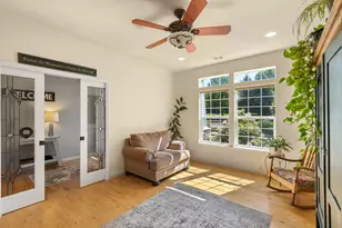 262 Robert Trent Jones Blvd, Eagle Point, OR 97524 - Photo 8