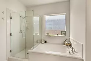 262 Robert Trent Jones Blvd, Eagle Point, OR 97524 - Photo 22