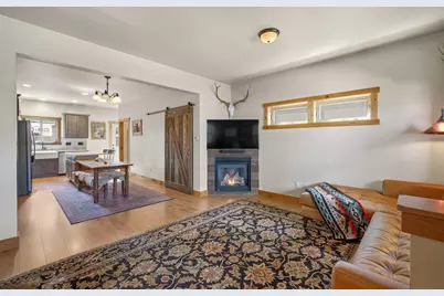 353 E Aspenwood Avenue, Sisters, OR 97759 - Photo 4
