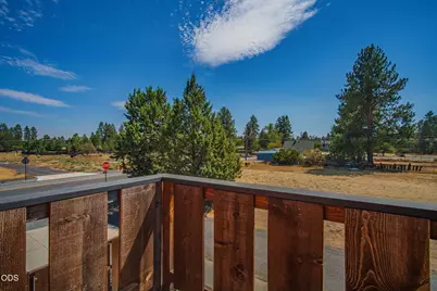 353 E Aspenwood Avenue, Sisters, OR 97759 - Photo 34