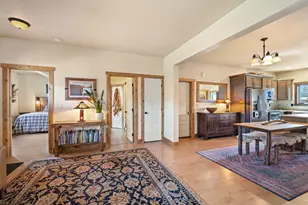 353 E Aspenwood Ave, Sisters, OR 97759 - Photo 6
