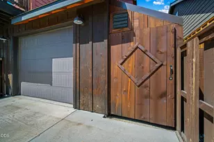 353 E Aspenwood Ave, Sisters, OR 97759 - Photo 46