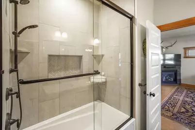 353 E Aspenwood Avenue, Sisters, OR 97759 - Photo 16