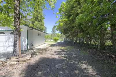 258 Walker Road, Grants Pass, OR 97527 - Photo 40