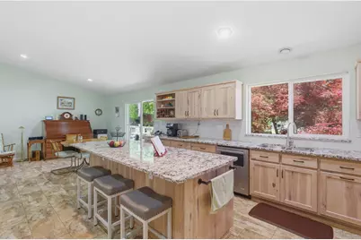 258 Walker Road, Grants Pass, OR 97527 - Photo 8