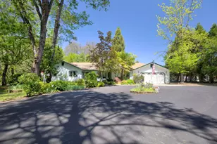 258 Walker Rd, Grants Pass, OR 97527 - Photo 1