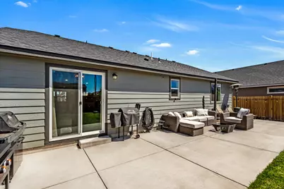 3499 NW 9th Lane, Redmond, OR 97756 - Photo 22