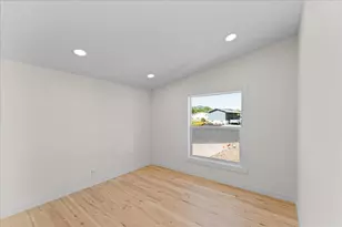 4729 S Pacific Hwy, Phoenix, OR 97535 - Photo 16