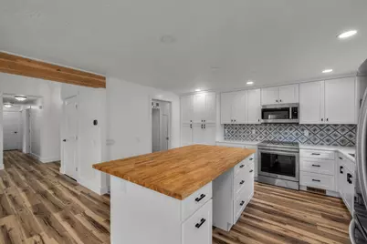 61114 Deer Valley Drive, Bend, OR 97702 - Photo 10