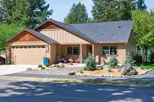 1141 S Creekside Dr, Sisters, OR 97759 - Photo 1