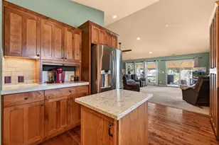 1141 S Creekside Dr, Sisters, OR 97759 - Photo 26