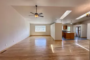 1839 Melanie Ct, Klamath Falls, OR 97601 - Photo 20