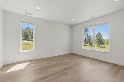 1194 Wheeping Birch Court, Klamath Falls, OR 97601 - Photo 36