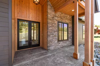 1194 Wheeping Birch Court, Klamath Falls, OR 97601 - Photo 4