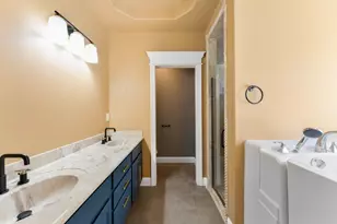 2310 Haviland Dr, Grants Pass, OR 97527 - Photo 16