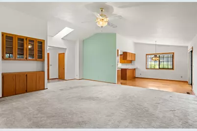 1007 NW Regent Drive, Grants Pass, OR 97526 - Photo 8