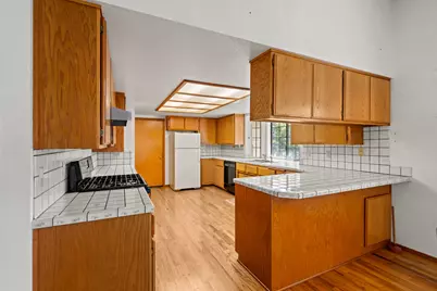 1007 NW Regent Drive, Grants Pass, OR 97526 - Photo 12