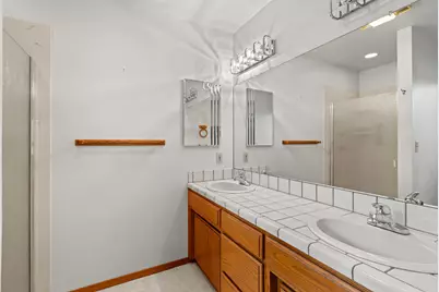 1007 NW Regent Drive, Grants Pass, OR 97526 - Photo 16