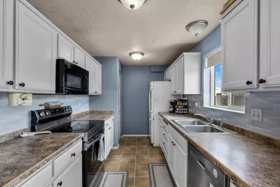 648 NE Cougar Loop, Prineville, OR 97754 - Photo 10
