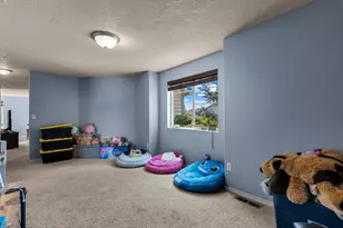 648 NE Cougar Loop, Prineville, OR 97754 - Photo 18