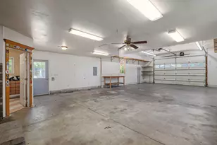 1089 Brookdale Ave, Medford, OR 97504 - Photo 38