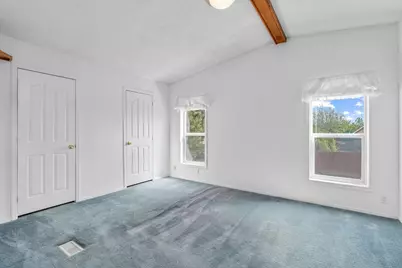 215 SE J Street, Madras, OR 97741 - Photo 22