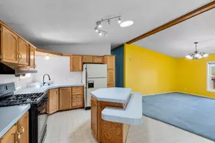 215 SE J St, Madras, OR 97741 - Photo 20