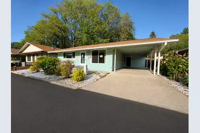 734 Brookside Circle, Rogue River, OR 97537 - Photo 2