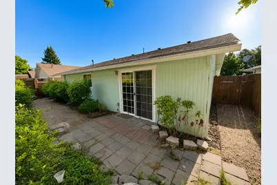 734 Brookside Circle, Rogue River, OR 97537 - Photo 12