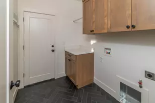 2234 NW Lemhi Pass Dr, Bend, OR 97701 - Photo 10