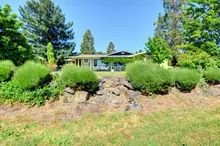 1545 Old Stage, Medford, OR 97502 - Photo 78