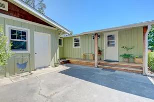 1545 Old Stage, Medford, OR 97502 - Photo 50