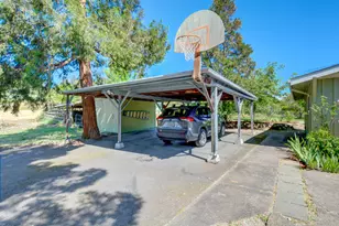 1545 Old Stage, Medford, OR 97502 - Photo 52
