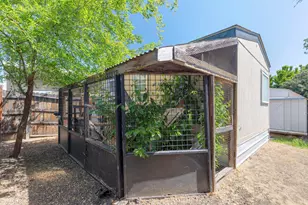 4729 S Pacific Hwy, Phoenix, OR 97535 - Photo 22