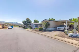 4729 S Pacific Hwy, Phoenix, OR 97535 - Photo 26
