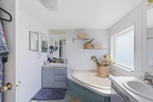 4729 S Pacific Hwy, Phoenix, OR 97535 - Photo 16
