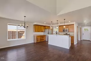 172 SE Yorktown Dr, Grants Pass, OR 97527 - Photo 8